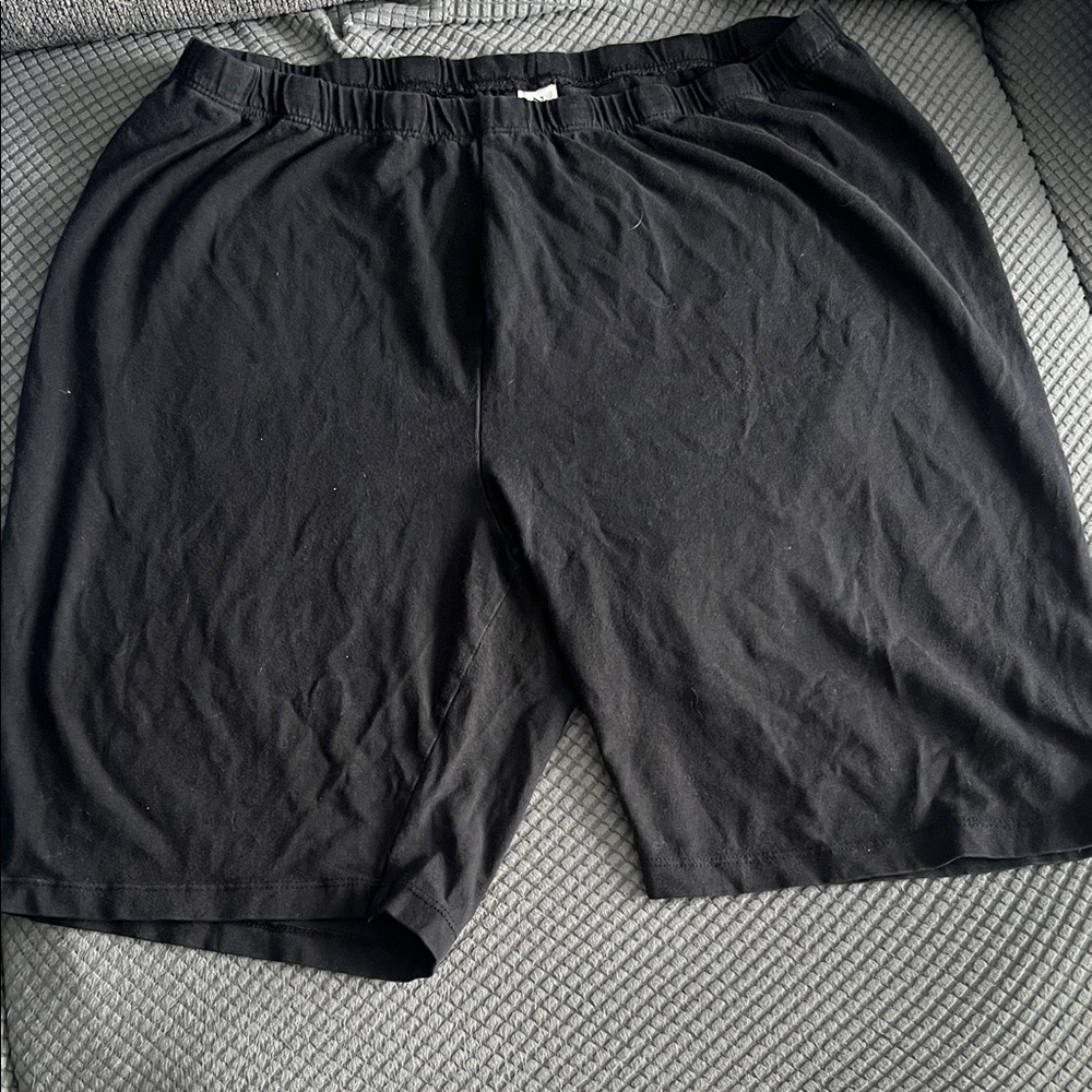 Zenana Outfitters women’s Black Athletic Shorts